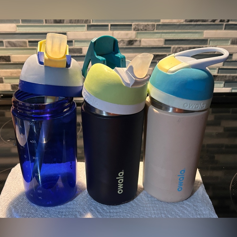Kids Owala Free Sip water bottles